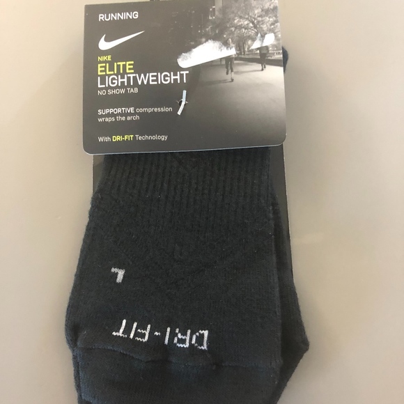 nike dri fit tab socks